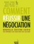 Quel que soit le domaine – famille, travail, relations internationales –, et que nous en soyons conscients ou non, nous devons négocier. Or, trop souvent encore, les différents sont « réglés » à l’issue d’une épreuve de force. Résultat, en instaurant un vainqueur et un vaincu, on crée des risques de nouveaux conflits : l’actualité nous en apporte tous les jours des exemples criants.